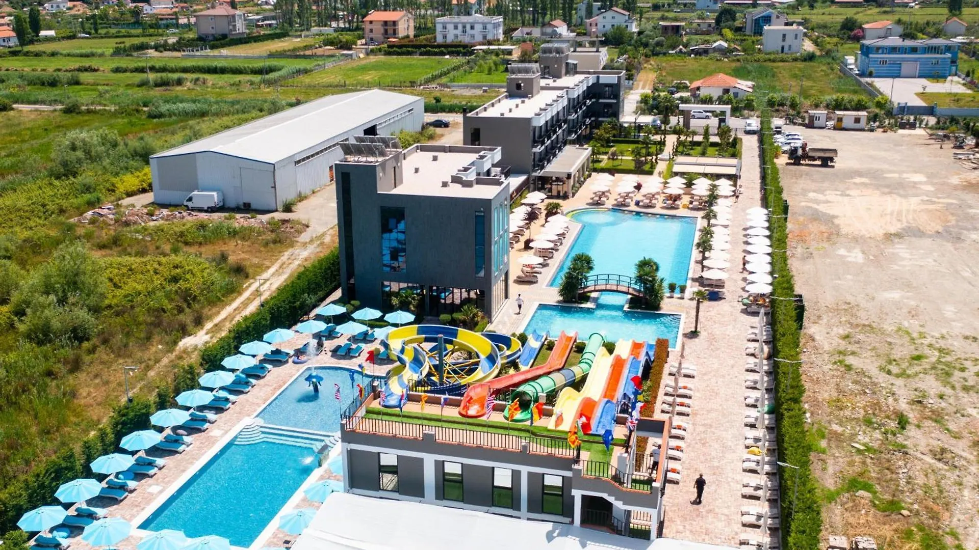 Nuevo Deluxe Hotel Shengjin